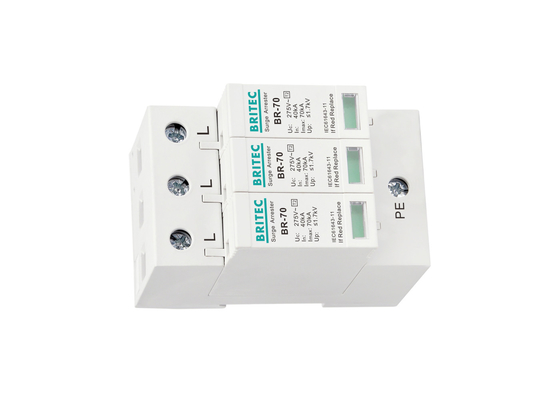 Three Phase Type 2 Surge Arrester 40kA - 70kA 3P Fire Retardant Stable Performance